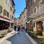 Daire 2 Fg Sainte Claire Vieille 4pers 3 Etoiles Proche Et Gare Annecy