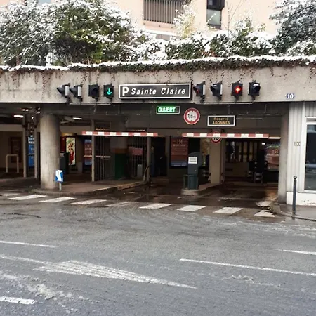2 Fg Sainte Claire Vieille 4pers 3 Etoiles Proche Et Gare * Annecy